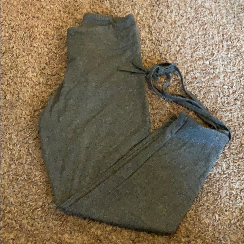 Victoria’s Secret sport leggings
